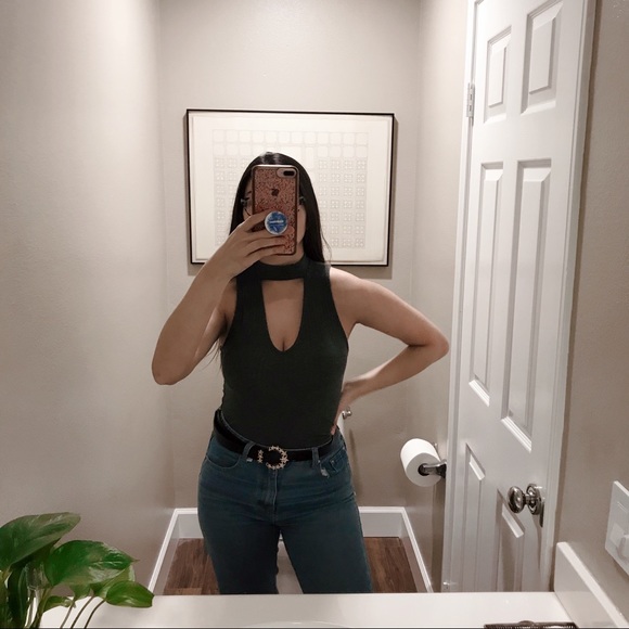 Dark Gray Ribbed Keyhole Top - Picture 3 of 4